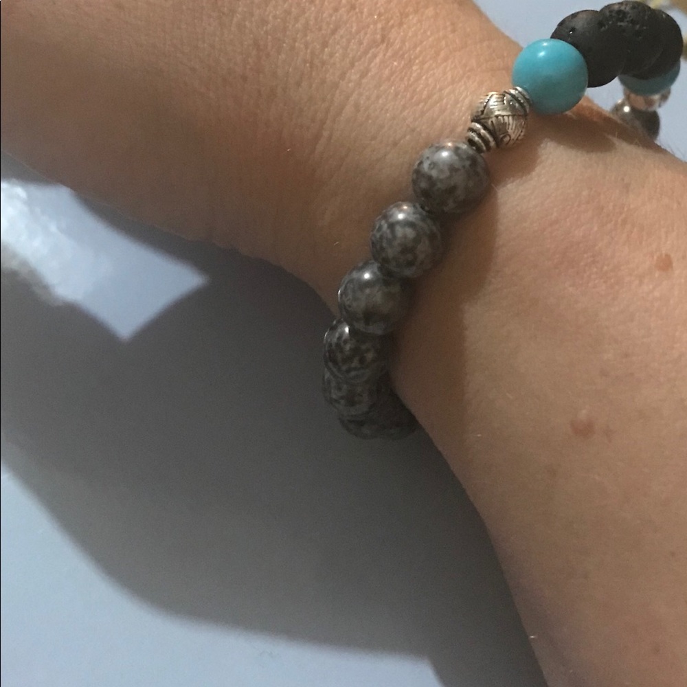 Turquoise/silver/gray lava bead diffuser bracelet - Picture 3 of 5